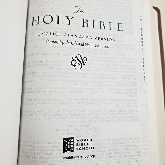 The Bible ESV World Bible School Study Edition 2016 Faux Leather English Standar - Picture 4 of 5